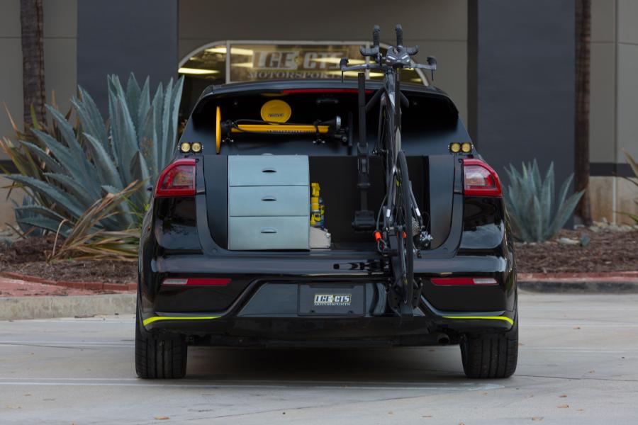  Kia Niro Triathlon 2016 года  (фото 4 из 7)